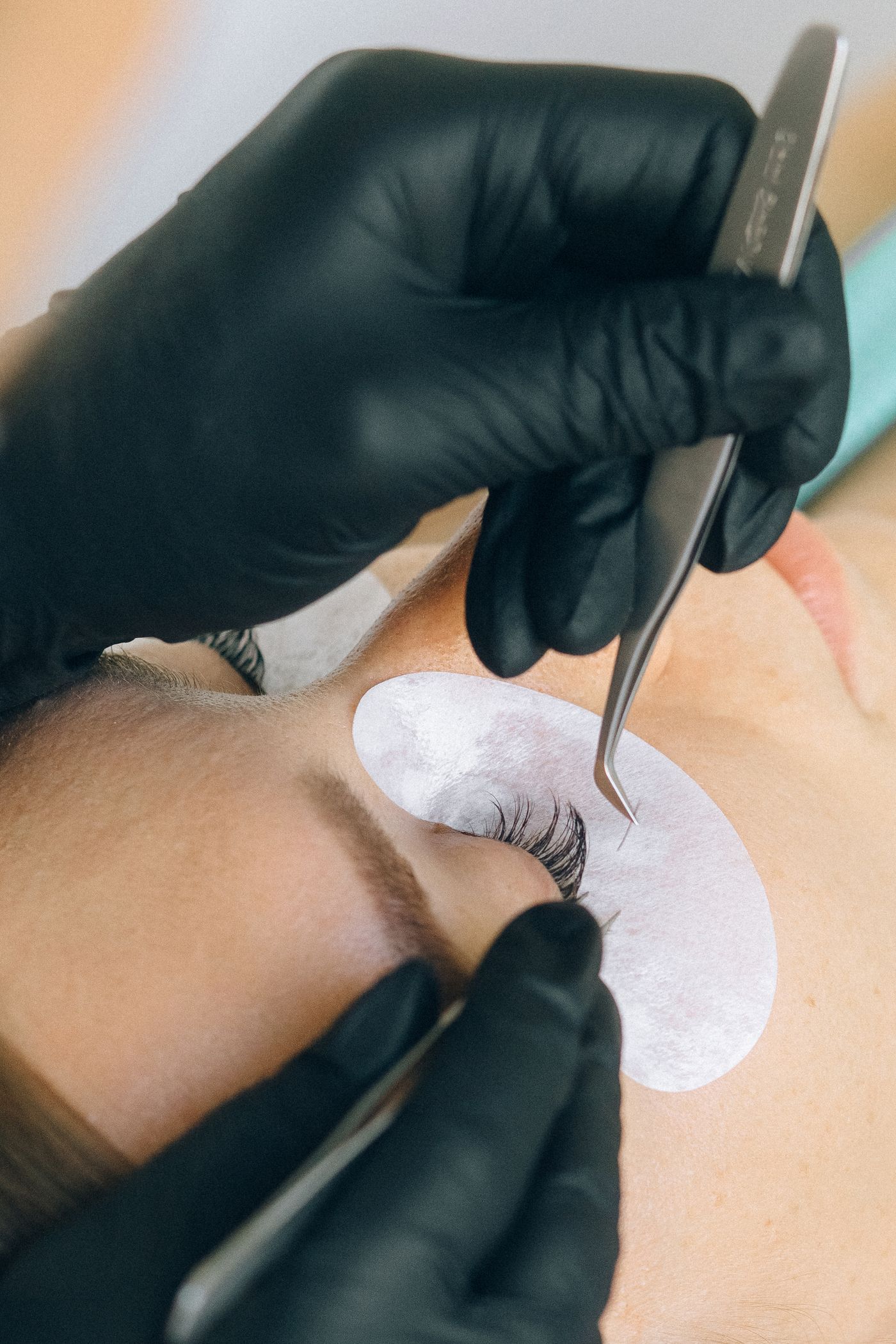 Wimpernbehandlung im Studio